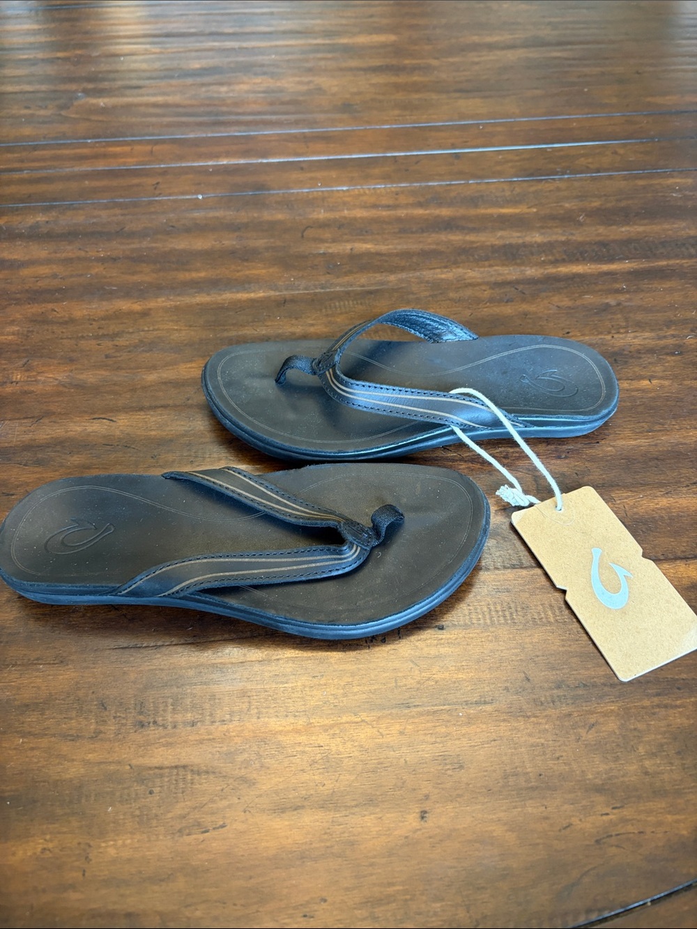 Olukai Black Auikai Woman US 6 ACs